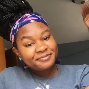 Meet your Posher, Crystal